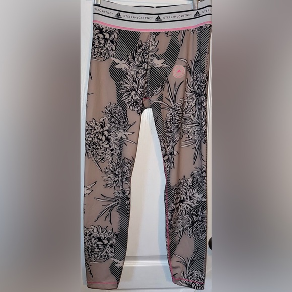 Adidas By Stella McCartney Like New Floral Patterned Leggings In Light Pink - Picture 4 of 14